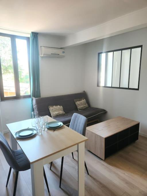 Le Maillot V Apartment กัสทร์ ภายนอก รูปภาพ