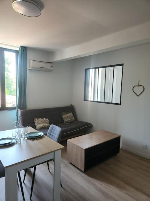 Le Maillot V Apartment กัสทร์ ภายนอก รูปภาพ